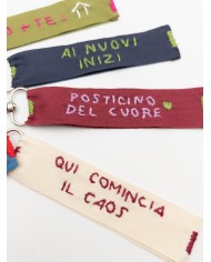 PORTACHIAVI RICAMATO A MANO - FILISSIMO